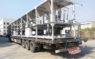 运输重型机械需要用什么车